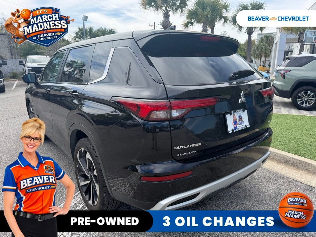 Used 2024 Mitsubishi Outlander SE Black Edition image 6