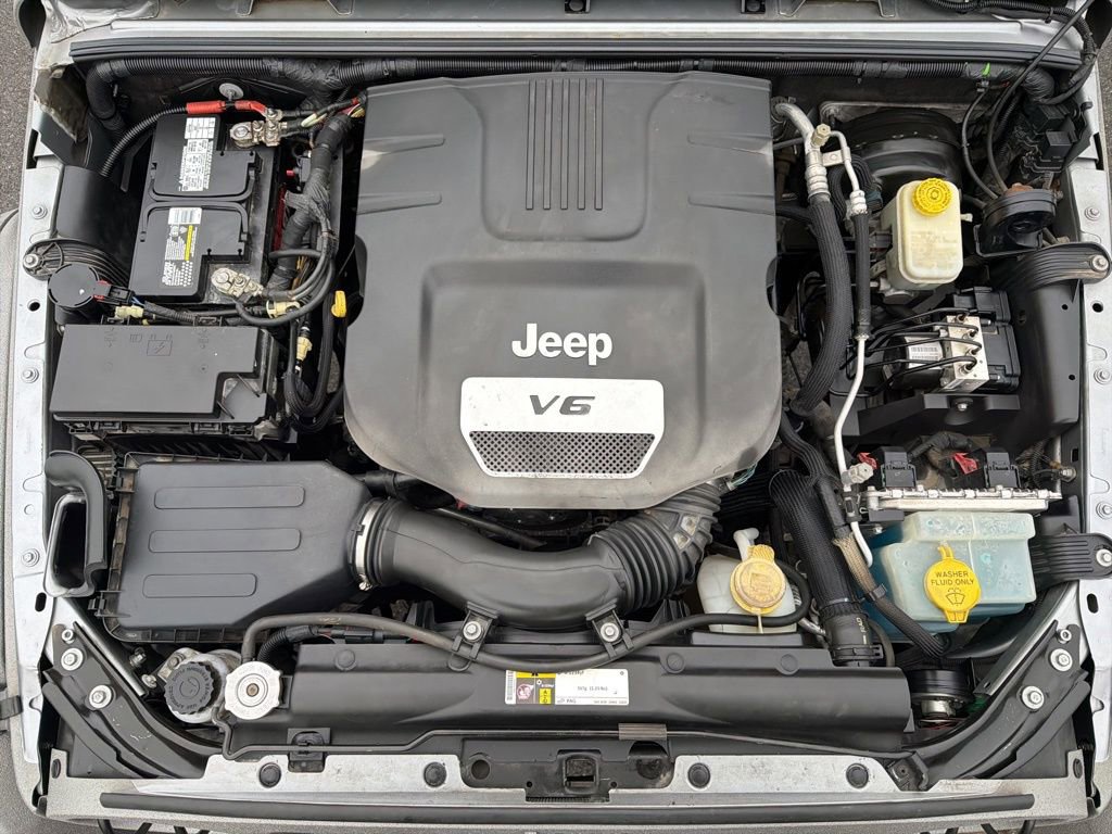 Used 2015 Jeep Wrangler Unlimited Sport w/ Quick Order Package 24S image 11