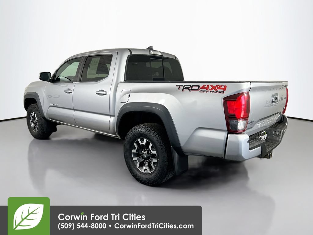 Used 2019 Toyota Tacoma TRD Off-Road w/ TRD Premium Off Road Package AWD/4WD image 11