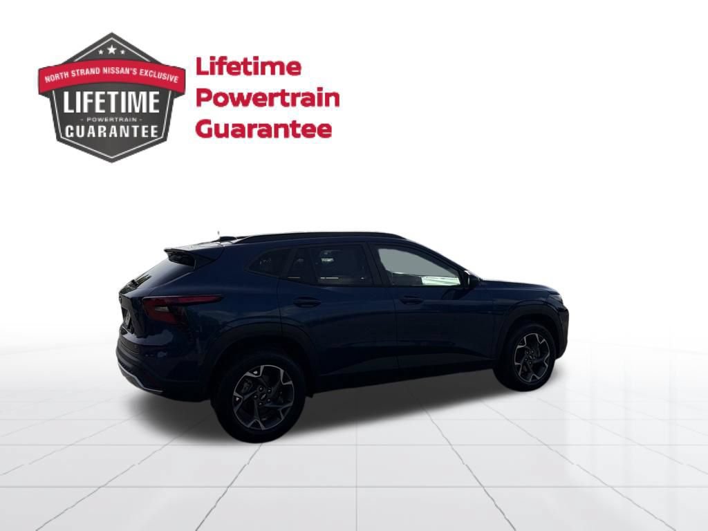 Used 2024 Chevrolet Trax LT FWD image 6