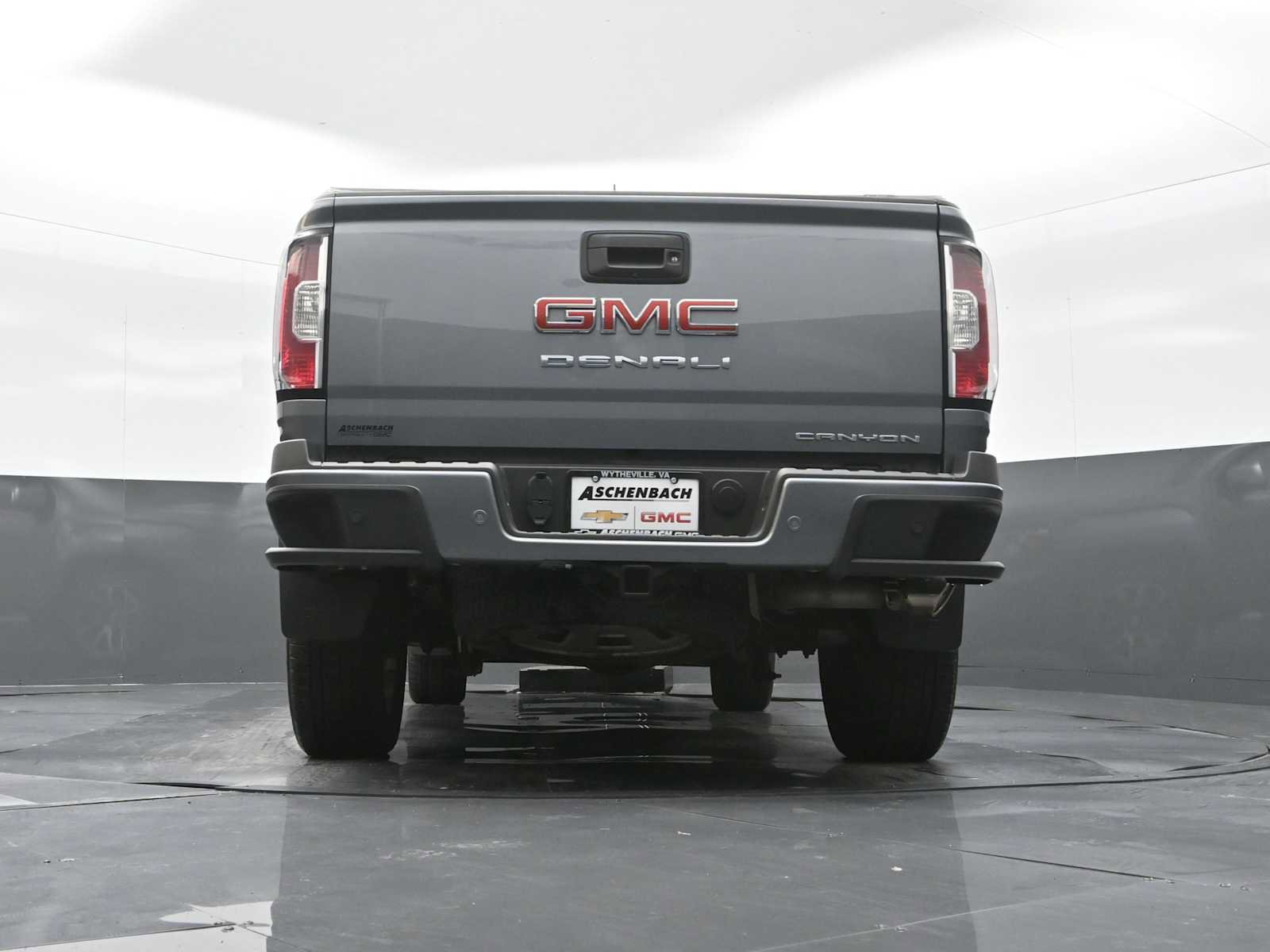 Used 2022 GMC Canyon Denali image 29