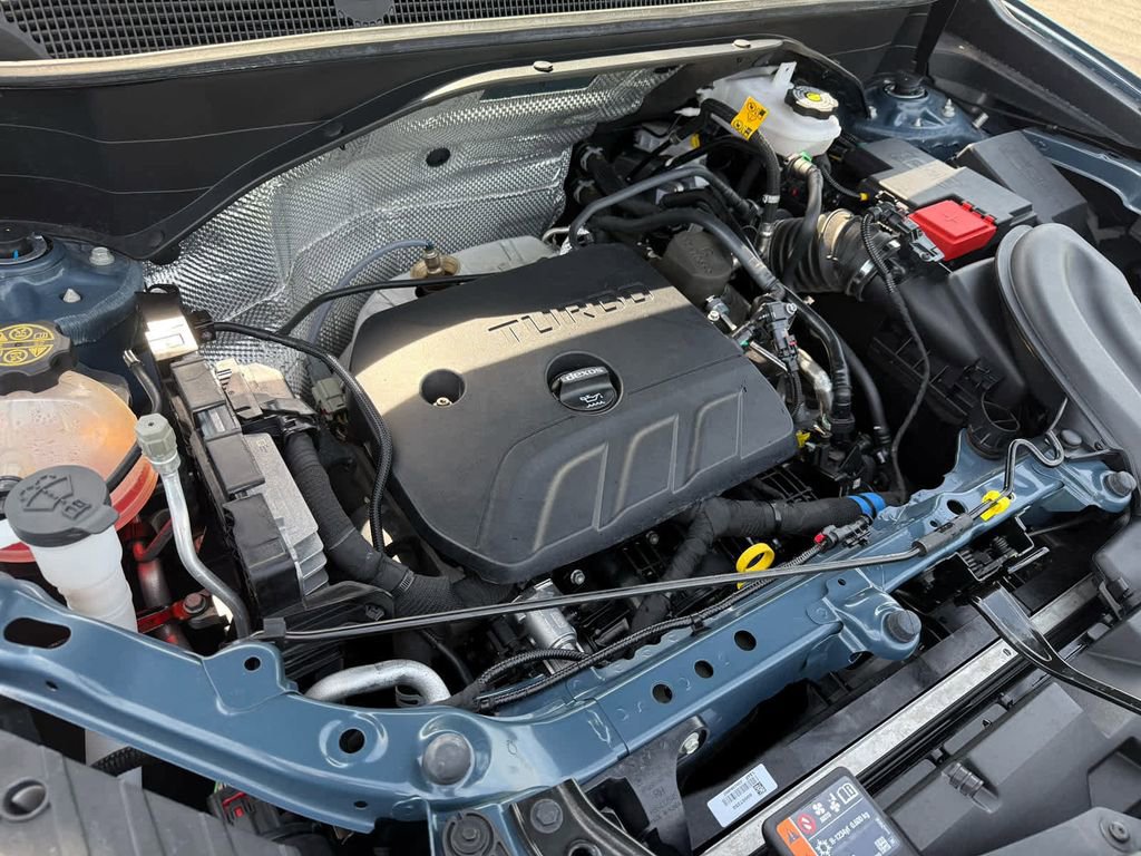 Used 2024 Buick Encore GX Sport Touring w/ Advanced Technology Package image 8