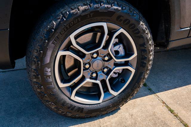 Used 2022 Jeep Grand Cherokee Trailhawk w/ Advanced Protech Group II image 14