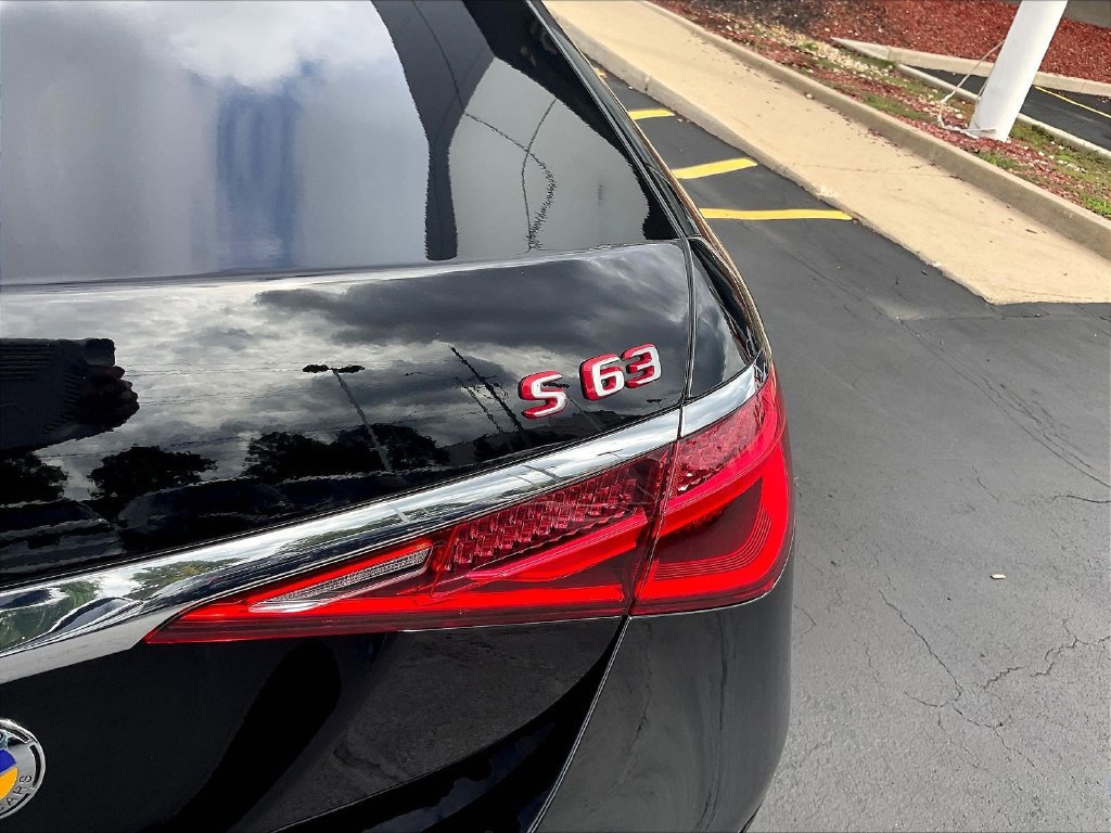 Used 2025 Mercedes-Benz S 63 AMG S w/ Rear Seat Package image 24