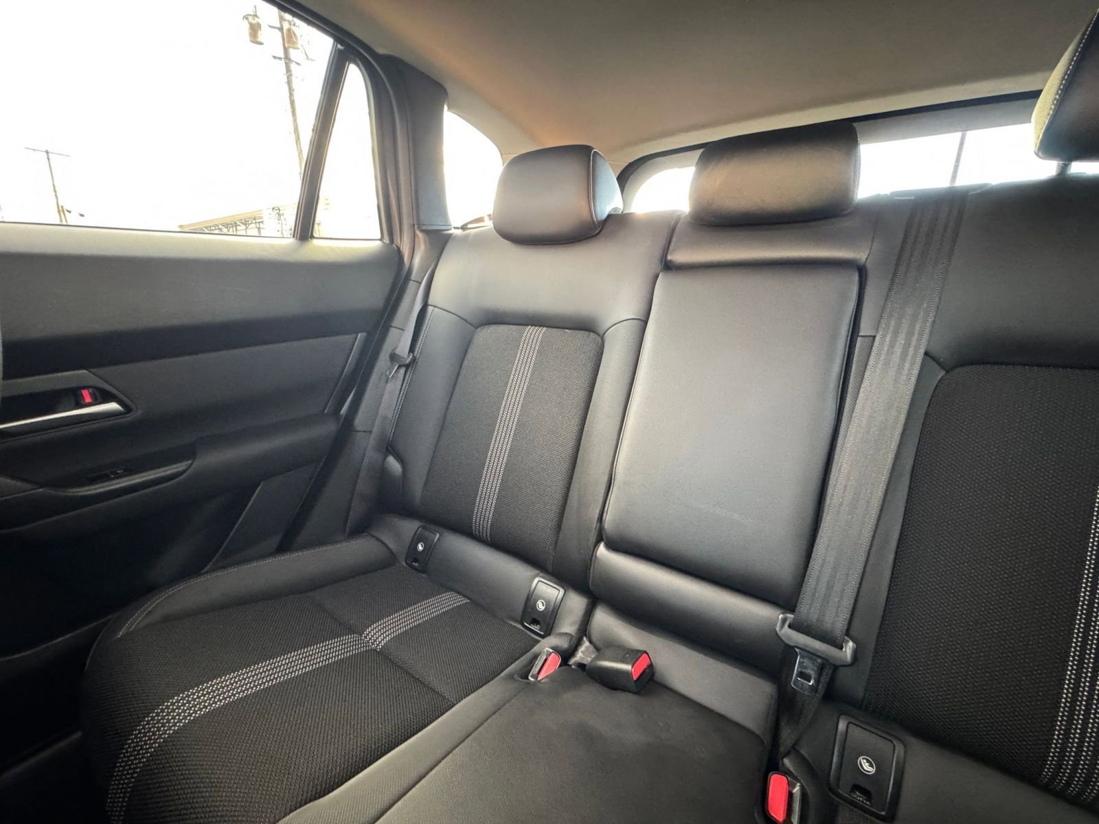 Used 2025 MAZDA CX-50 AWD 2.5 S w/ Preferred Package image 39