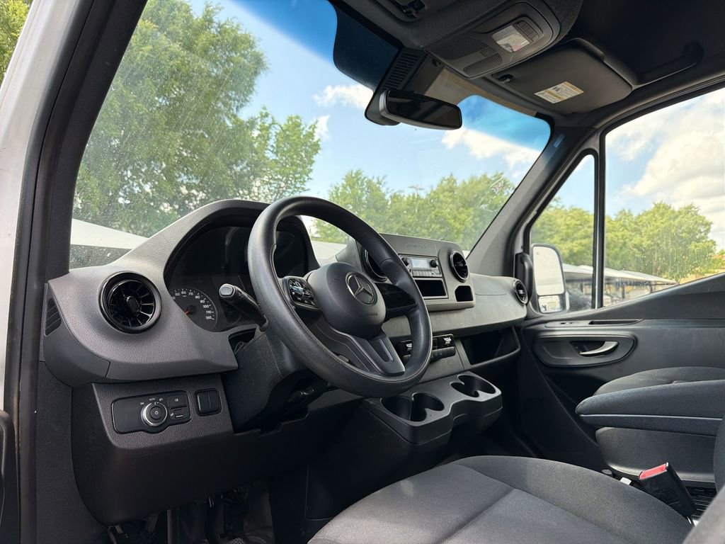 Used 2021 Mercedes-Benz Sprinter 2500 w/ Driver Convenience Package image 6