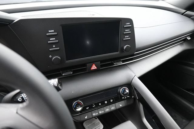 New 2026 Hyundai Elantra SEL Sport Premium FWD image 20