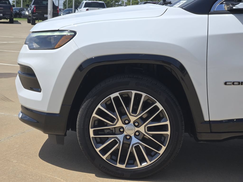 Used 2022 Jeep Compass Limited w/ Elite Group AWD/4WD image 8