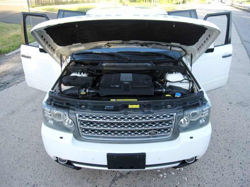 Used 2011 Land Rover Range Rover Supercharged AWD/4WD image 35
