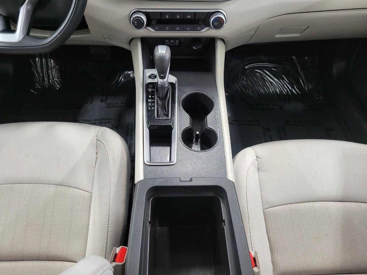 Used 2025 Nissan Altima 2.5 SV image 18