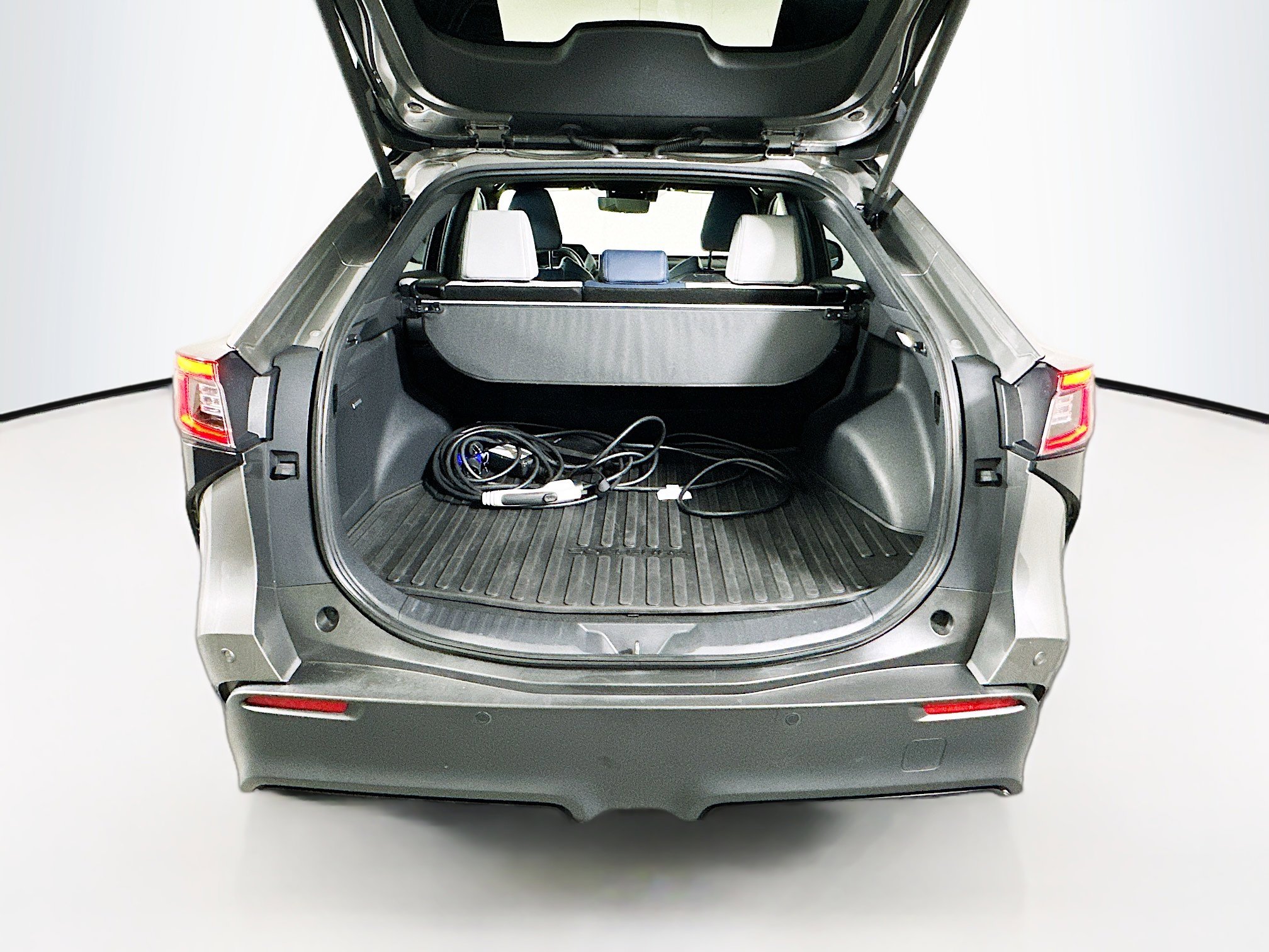 Used 2024 Subaru Solterra Touring w/ Touring Package image 31