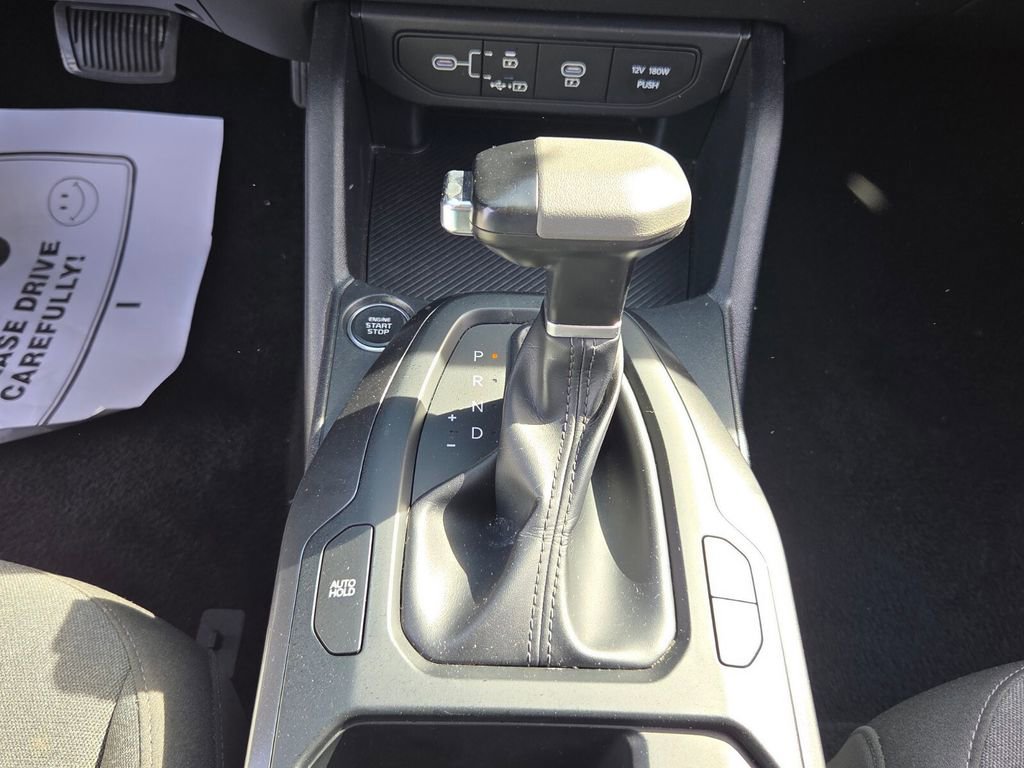Used 2025 Kia K4 LXS image 19