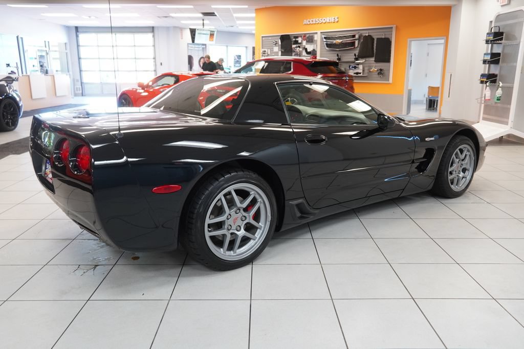 Used 2002 Chevrolet Corvette Z06 w/ Memory Pkg RWD image 13