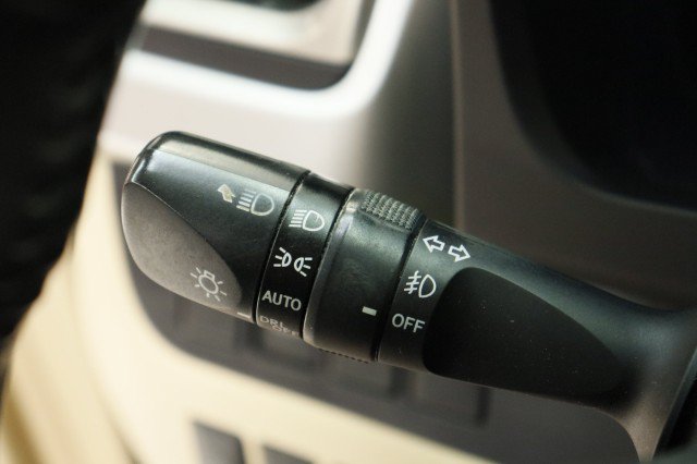 Used 2014 Toyota Highlander Limited FWD image 14
