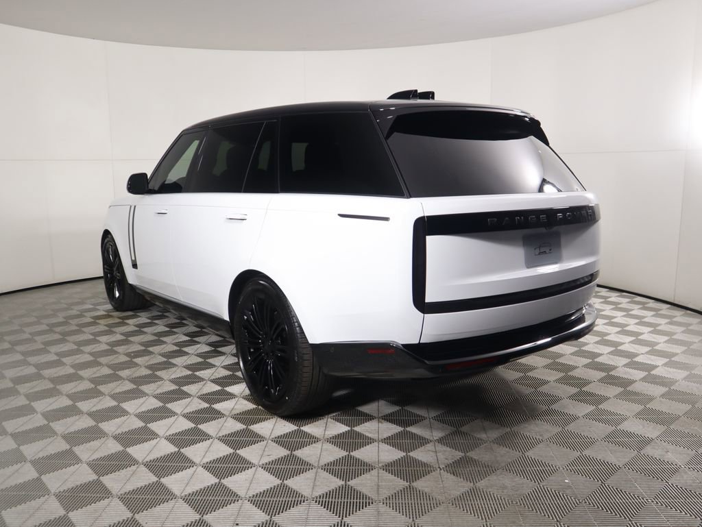 New 2026 Land Rover Range Rover Long Wheelbase SE image 7