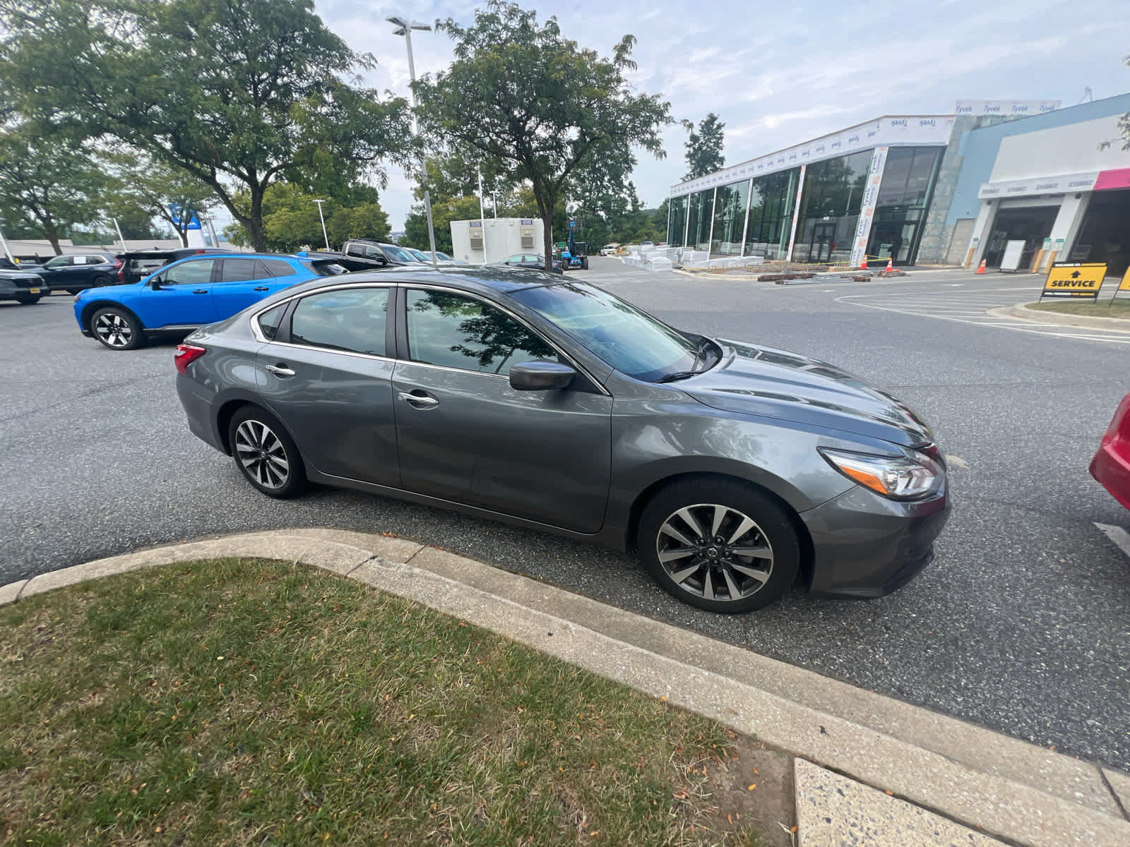 Used 2017 Nissan Altima 2.5 SV FWD image 10