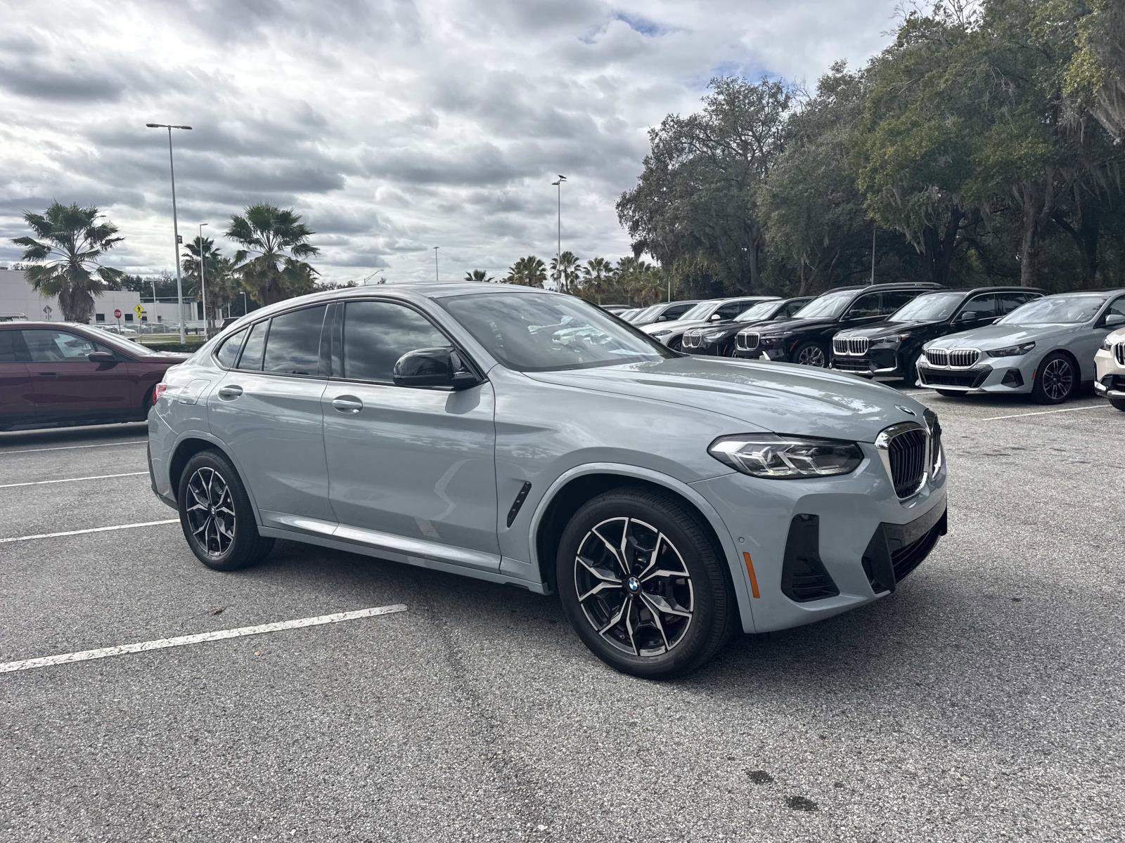 Used 2024 BMW X4 M40i image 2