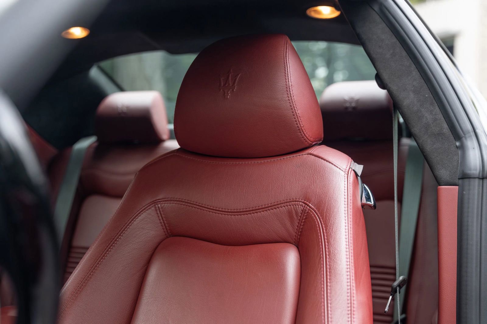 Used 2009 Maserati GranTurismo S image 32