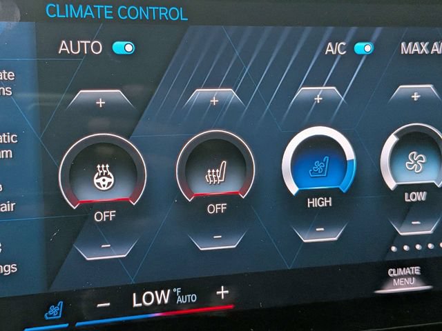 Used 2023 BMW XM AWD/4WD image 15