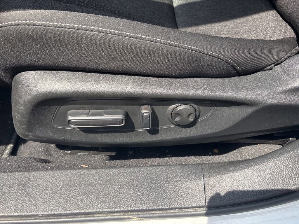 Used 2025 Honda Accord SE image 17