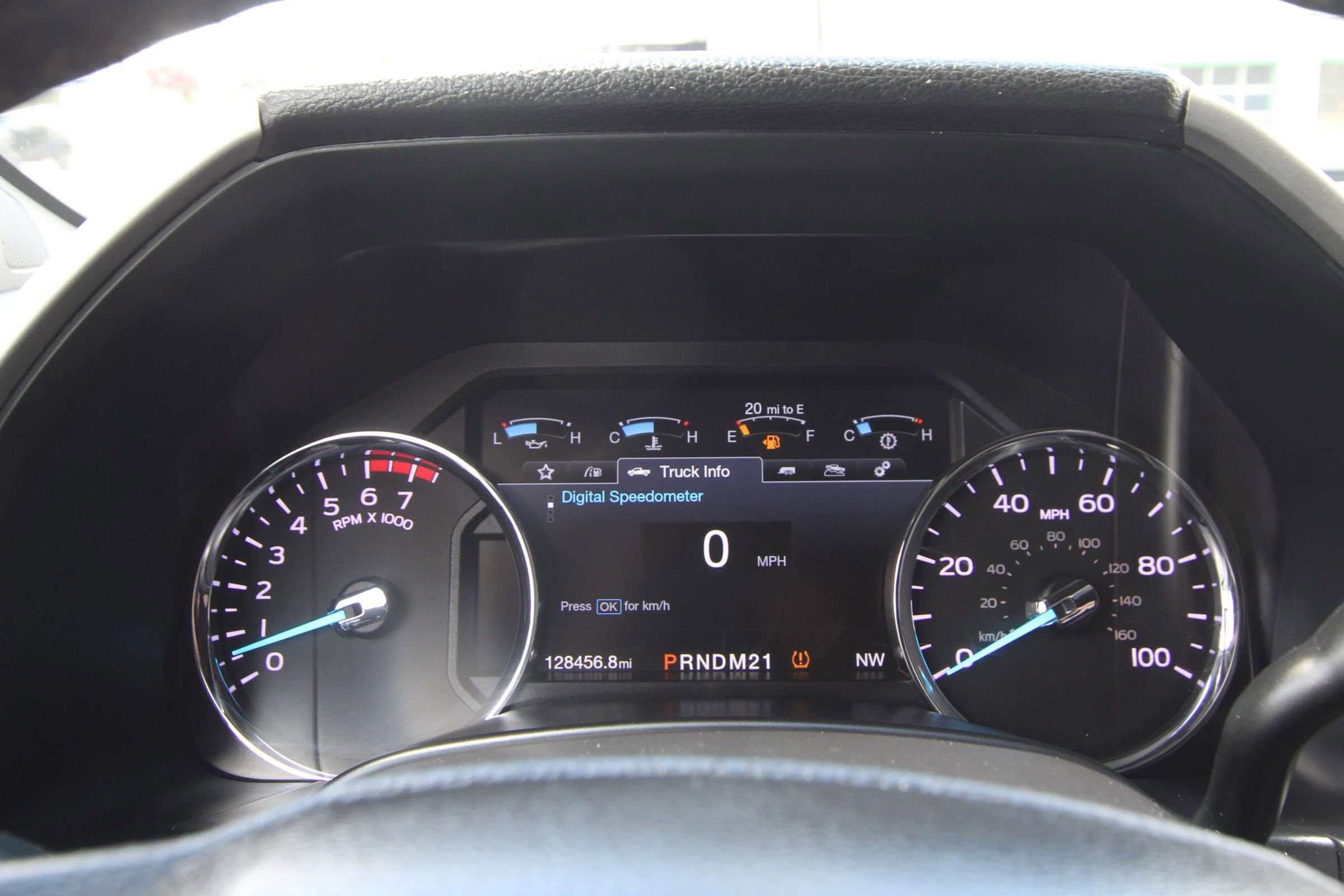 Used 2018 Ford F250 Lariat w/ Chrome Package AWD/4WD image 15