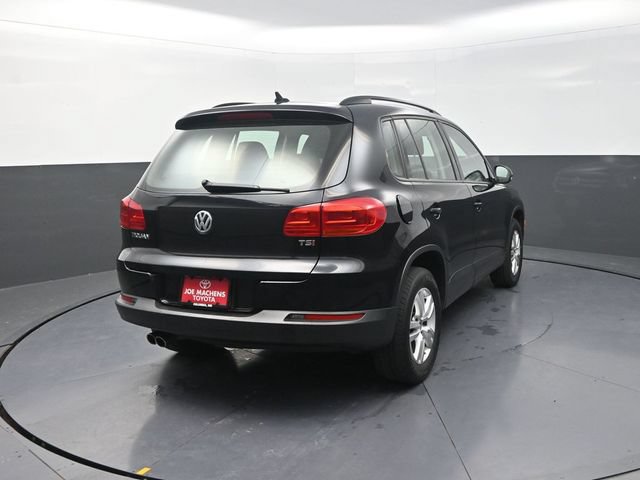 Used 2017 Volkswagen Tiguan S FWD image 8