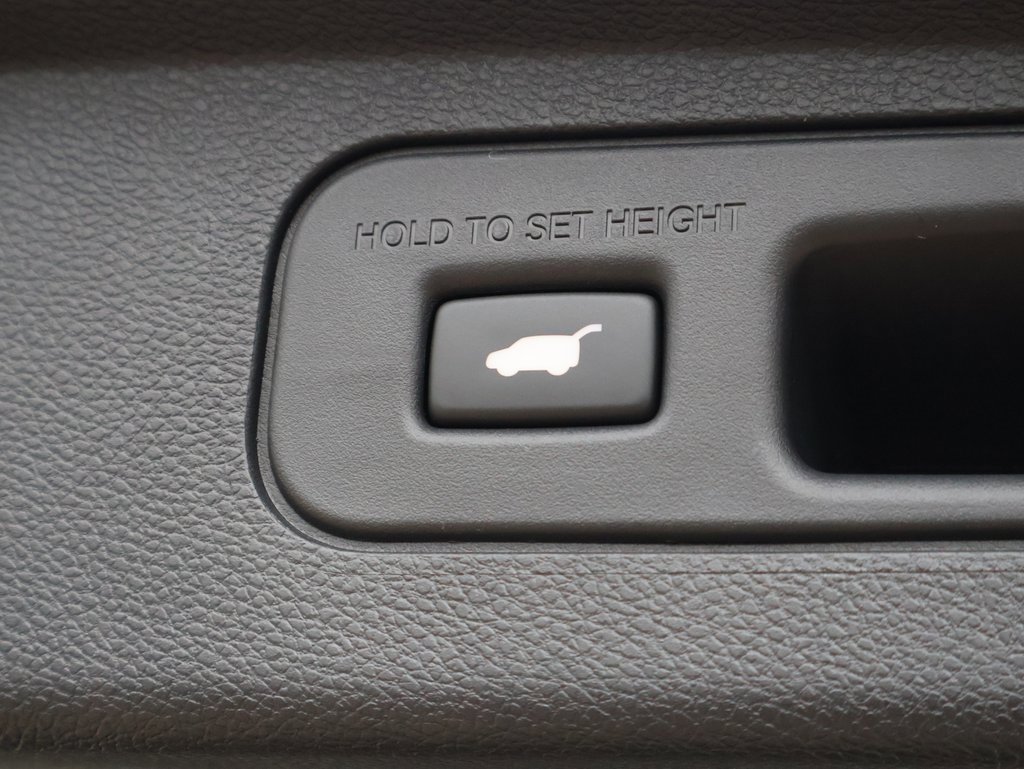 New 2026 Honda Odyssey Touring image 18