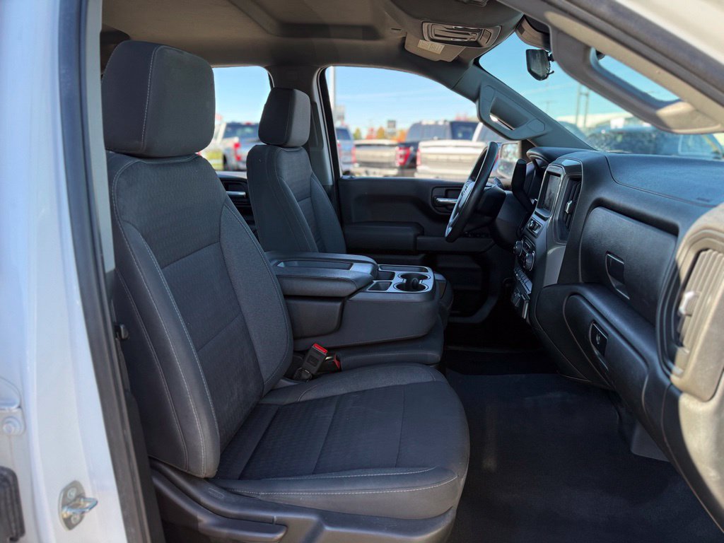 Used 2023 Chevrolet Silverado 1500 Custom AWD/4WD image 13