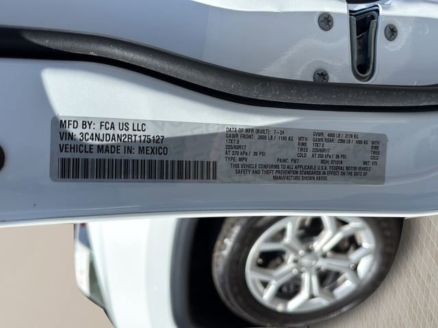 Used 2024 Jeep Compass Sport image 44