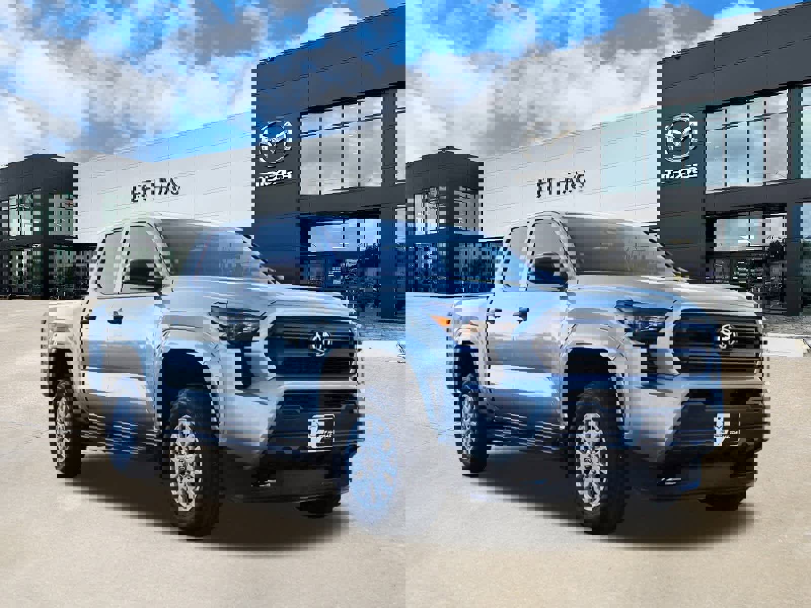 Used 2024 Toyota Tacoma SR image 4