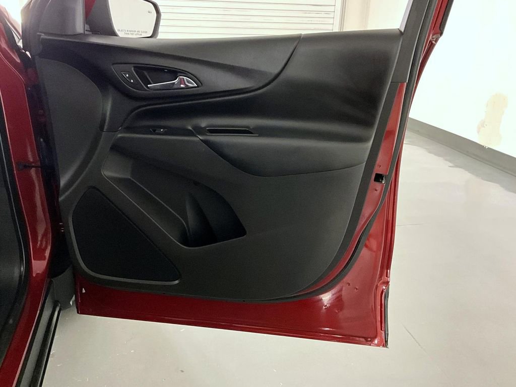 Used 2019 Chevrolet Equinox LT image 16