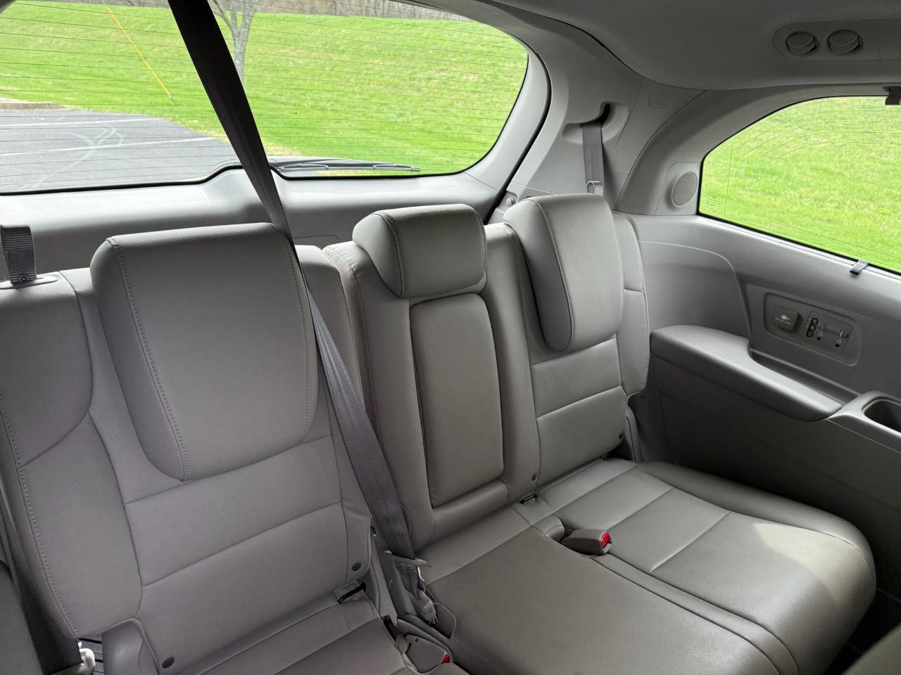 Used 2014 Honda Odyssey Touring image 24