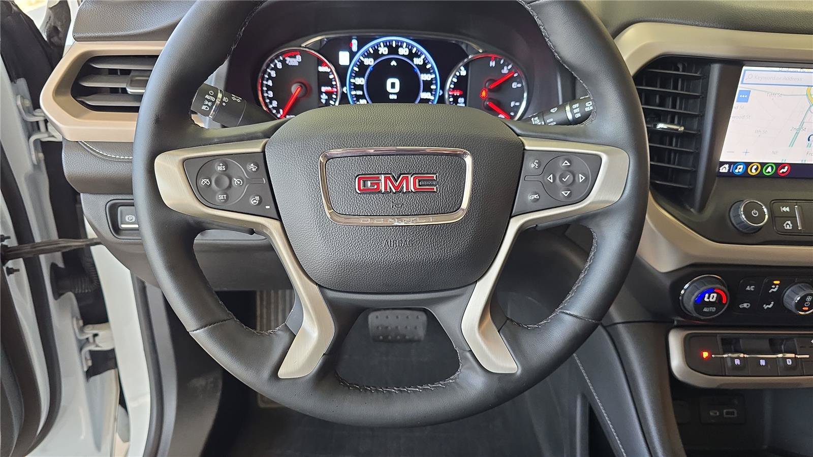 Used 2023 GMC Acadia Denali w/ Denali Ultimate Package AWD/4WD image 29