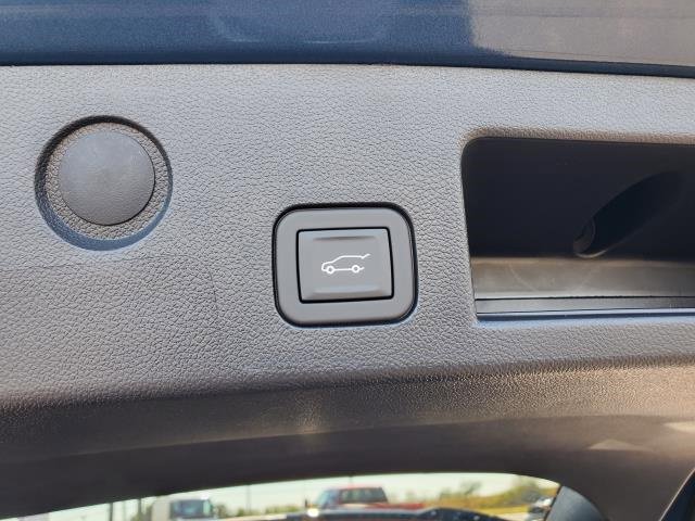 New 2026 Chevrolet Equinox LT w/ Convenience Package II image 8
