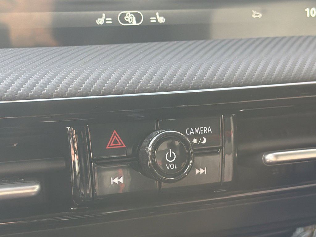 New 2026 Nissan Kicks SR w/ Cold Weather Package image 26