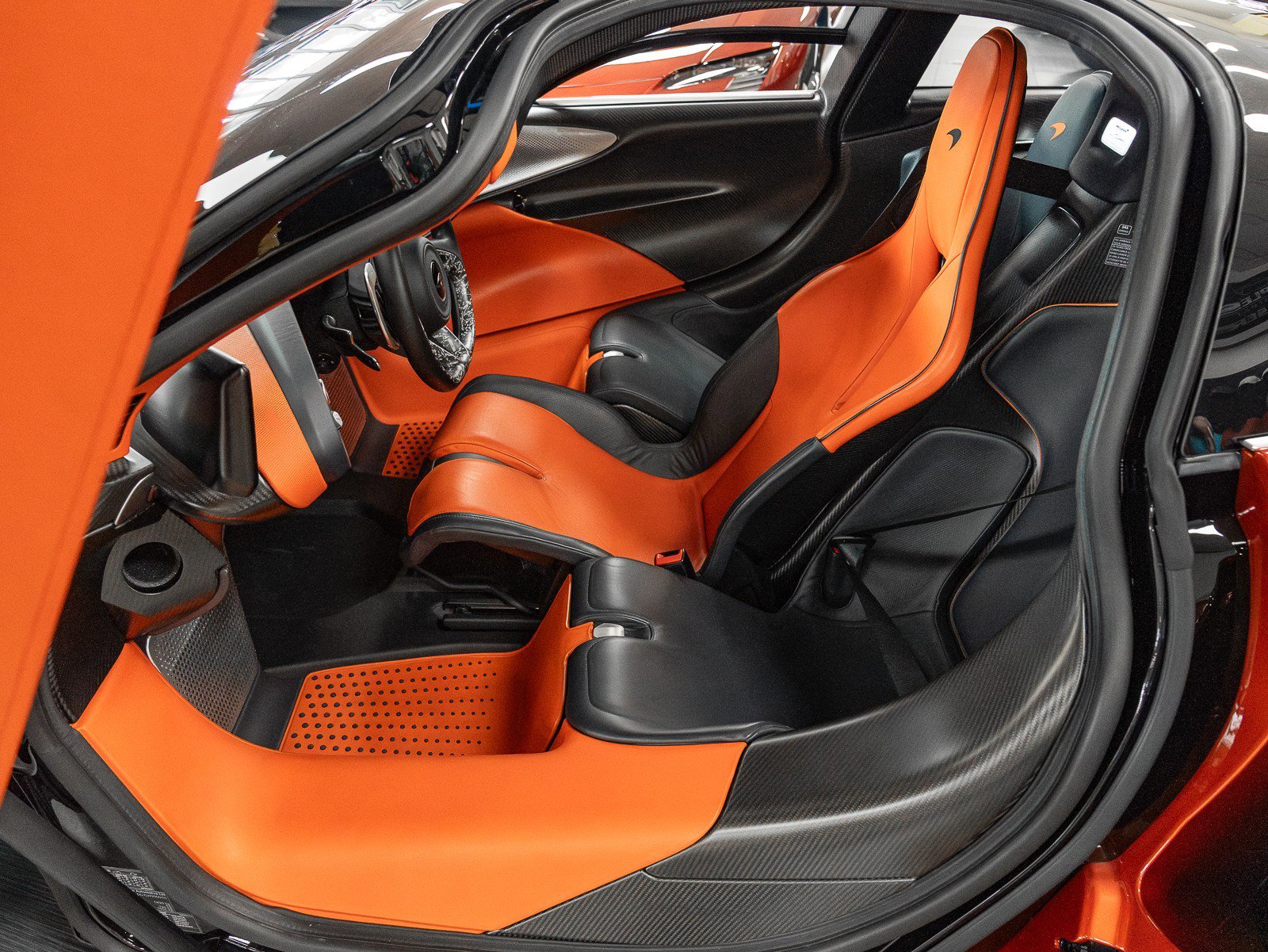 Used 2020 McLaren Speedtail image 8