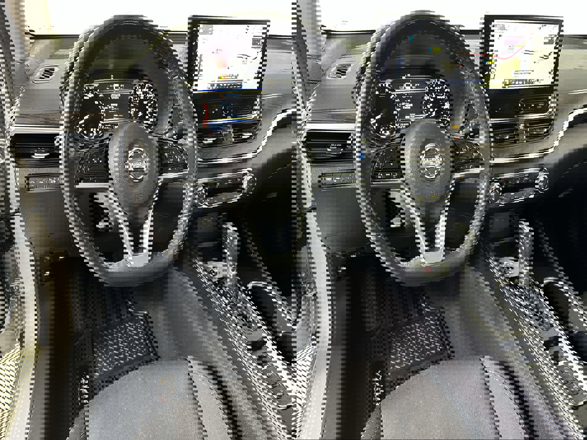 Used 2023 Nissan Altima 2.5 SV w/ SV Premium Package image 57