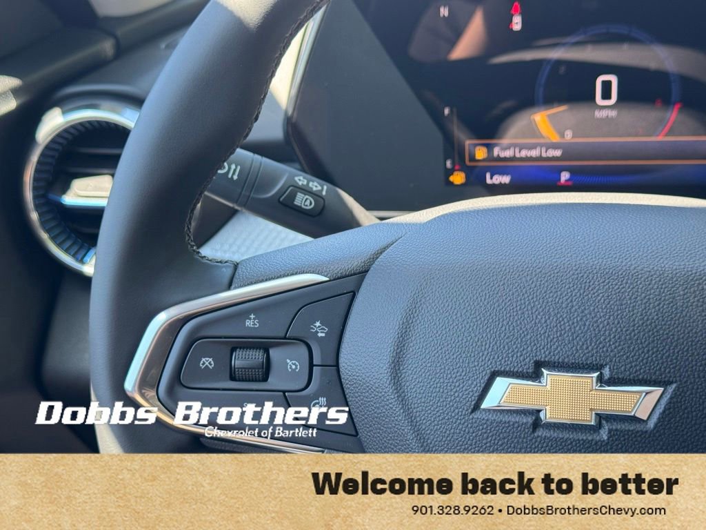 New 2026 Chevrolet Trax LT w/ Sunroof Package FWD image 17