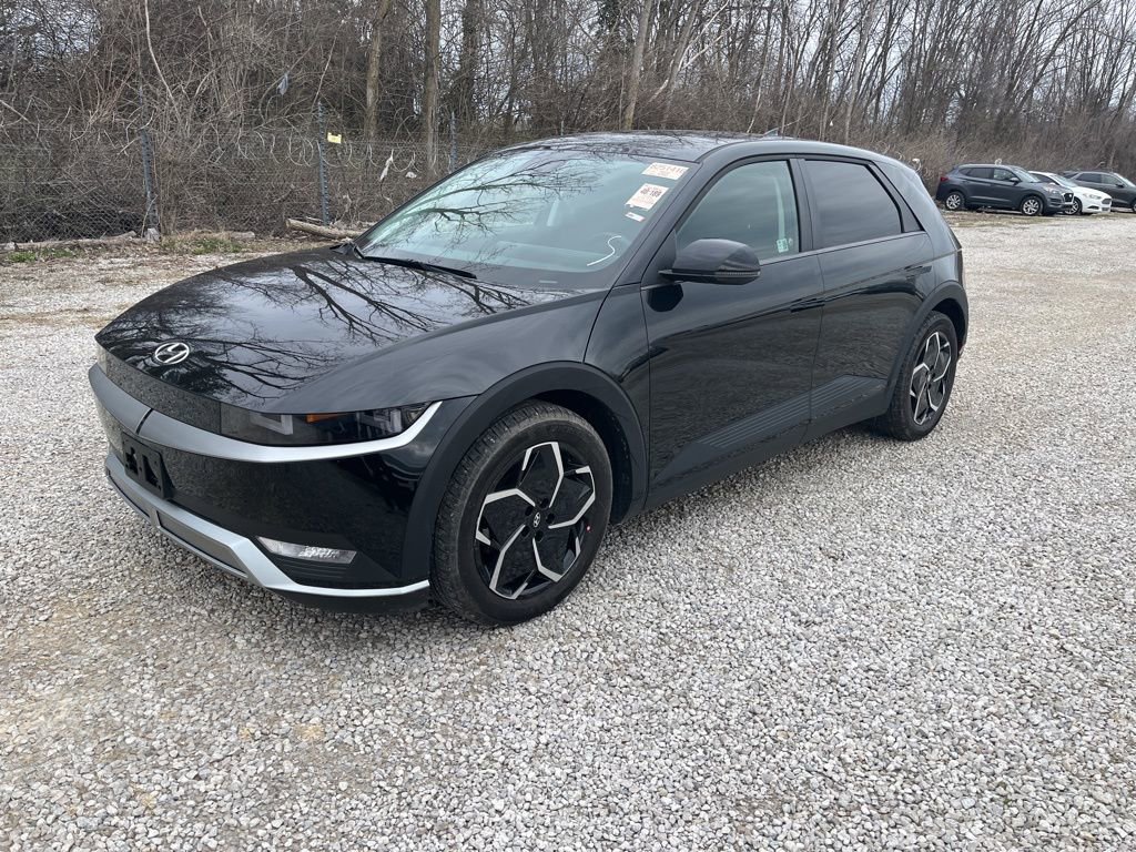 Used 2024 Hyundai Ioniq 5 SE image 3