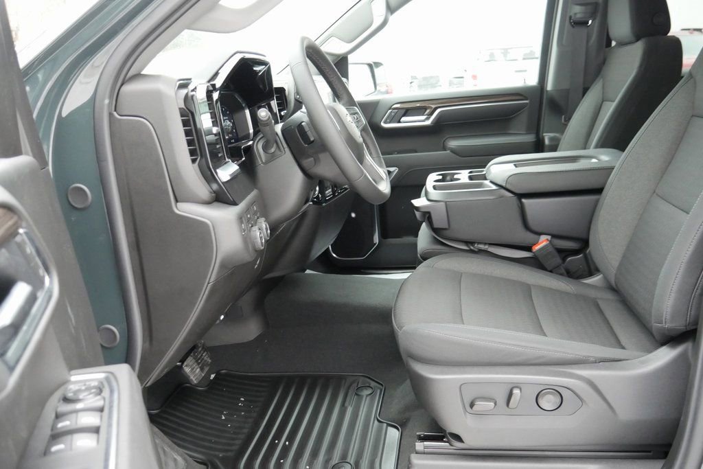 New 2026 Chevrolet Silverado 1500 LT image 8