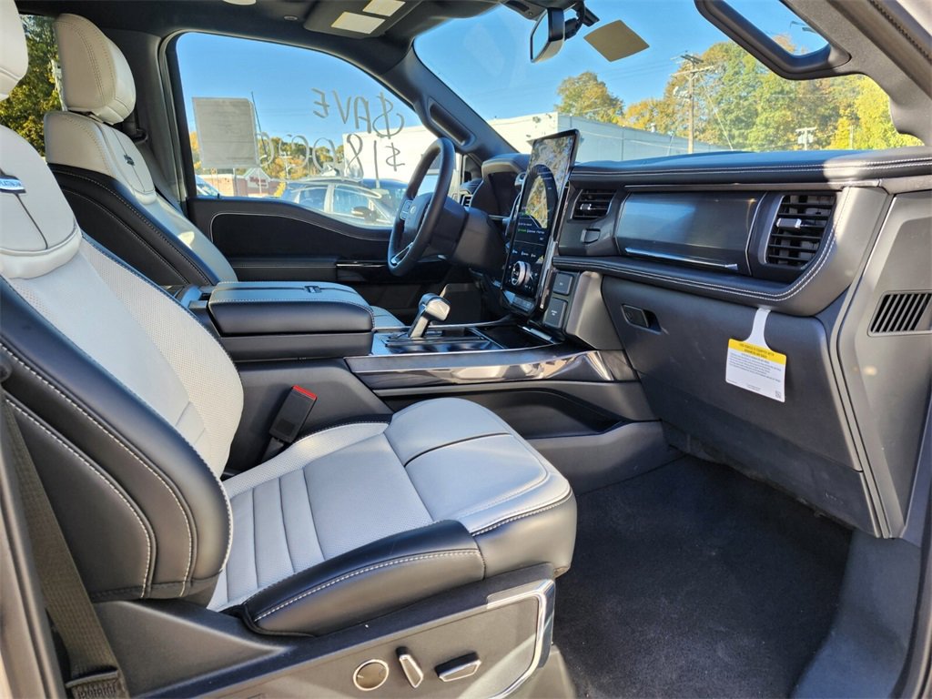 Used 2023 Ford F150 Lightning Platinum image 11