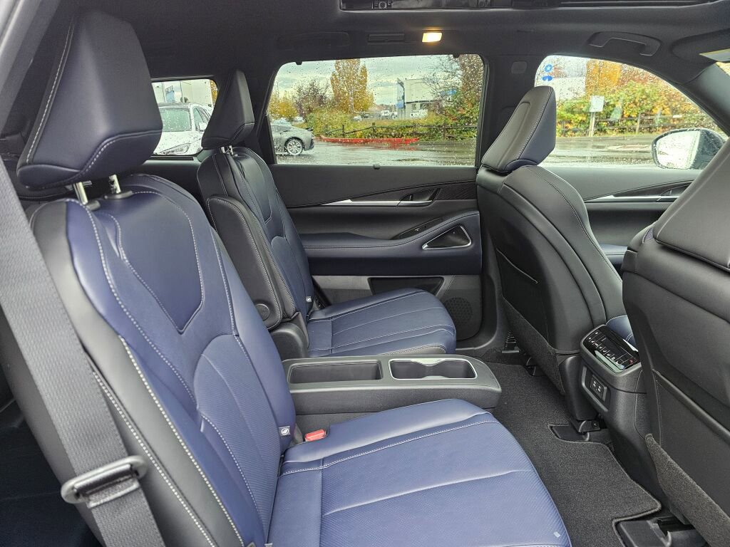 New 2026 INFINITI QX60 Sport image 15