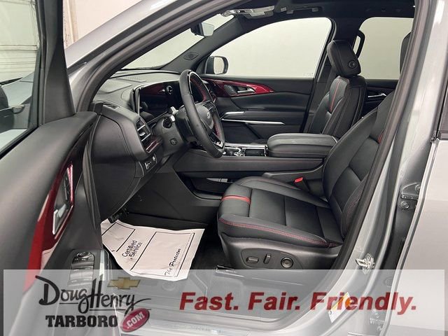 New 2026 Chevrolet Traverse RS w/ LPO, Floor Liner Package FWD image 32
