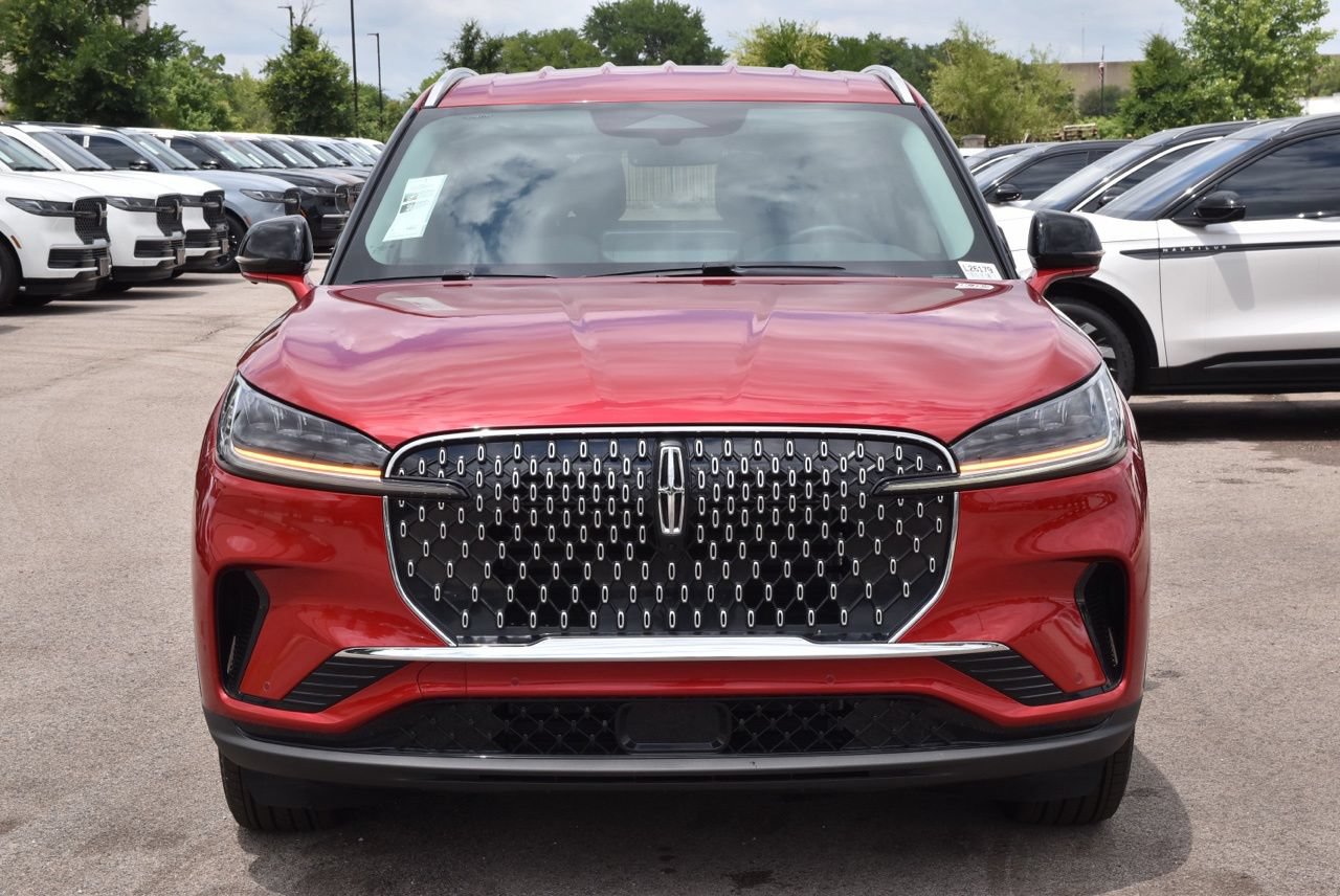 New 2026 Lincoln Aviator AWD image 2