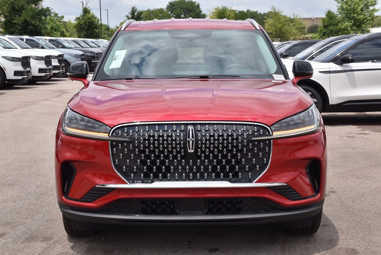 New 2026 Lincoln Aviator AWD image 2