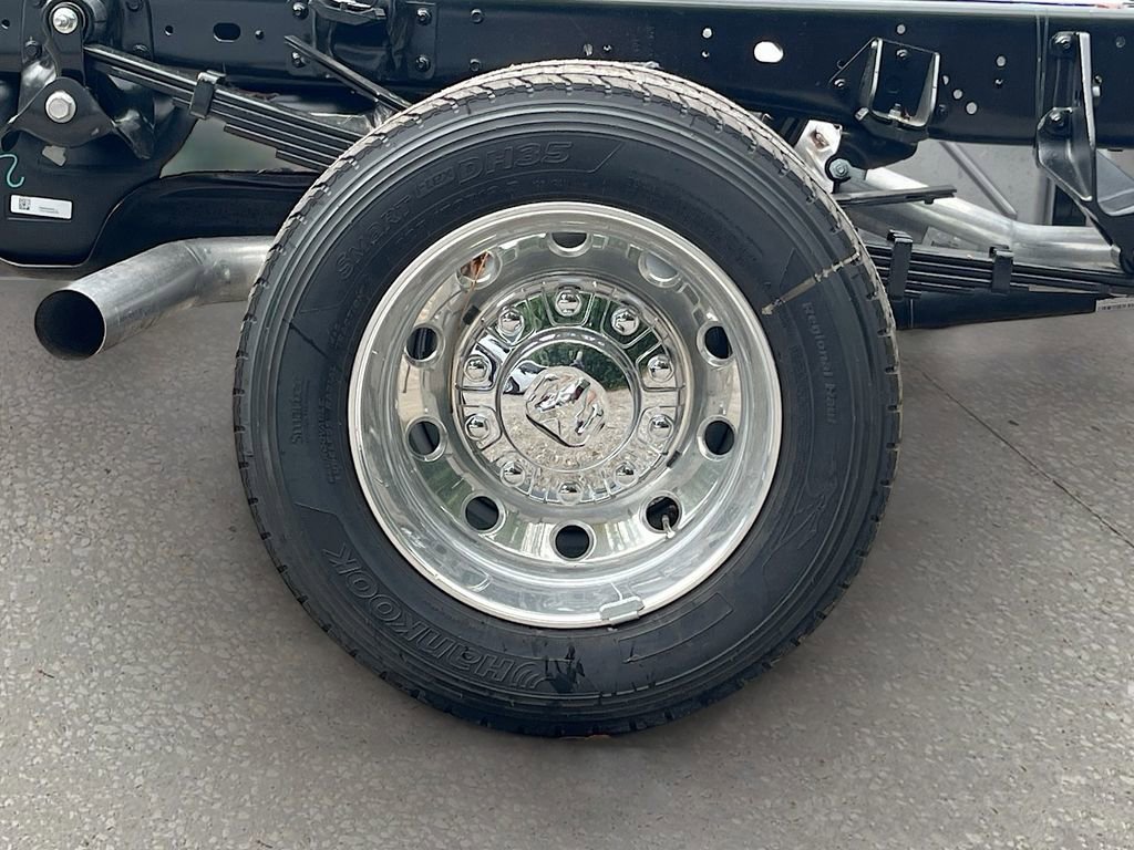New 2026 RAM 5500 Tradesman w/ Chrome Appearance Group image 24