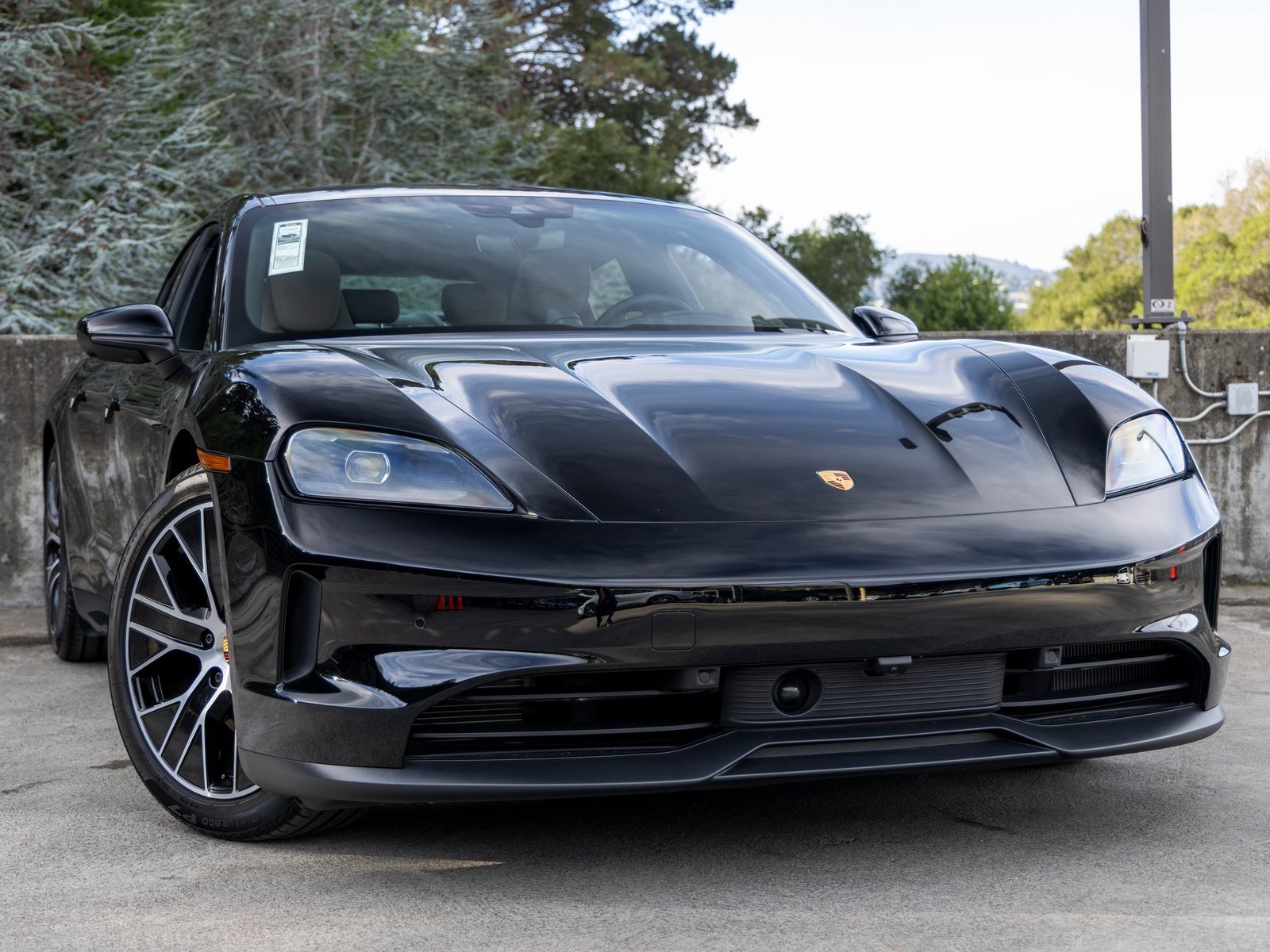 New 2025 Porsche Taycan 4S image 9