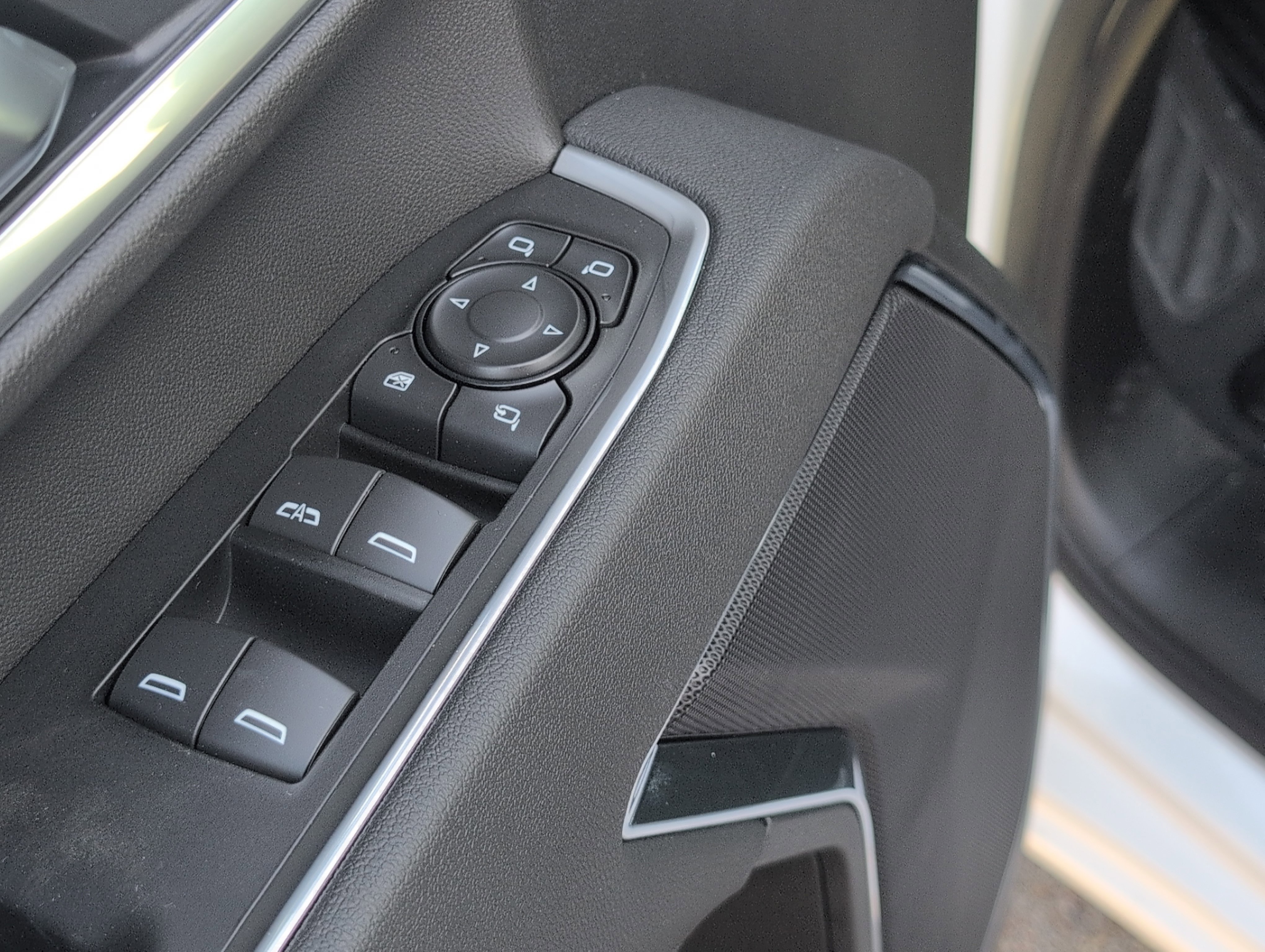 New 2026 Chevrolet Silverado 2500 LT image 12