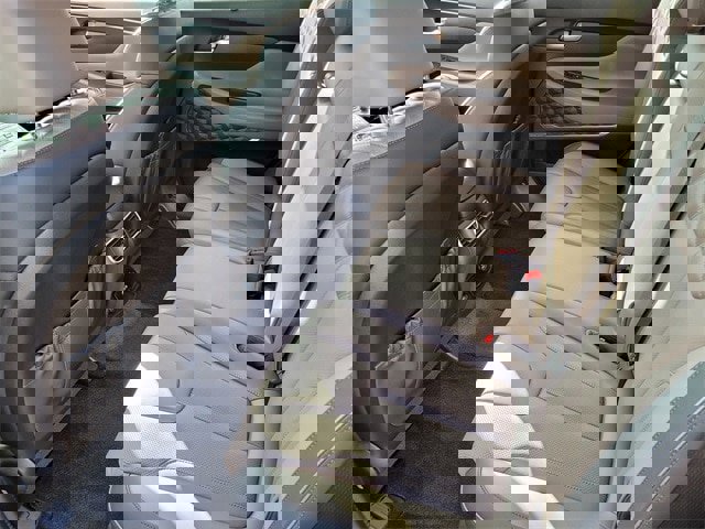 Certified 2022 Hyundai Santa Fe Limited image 12