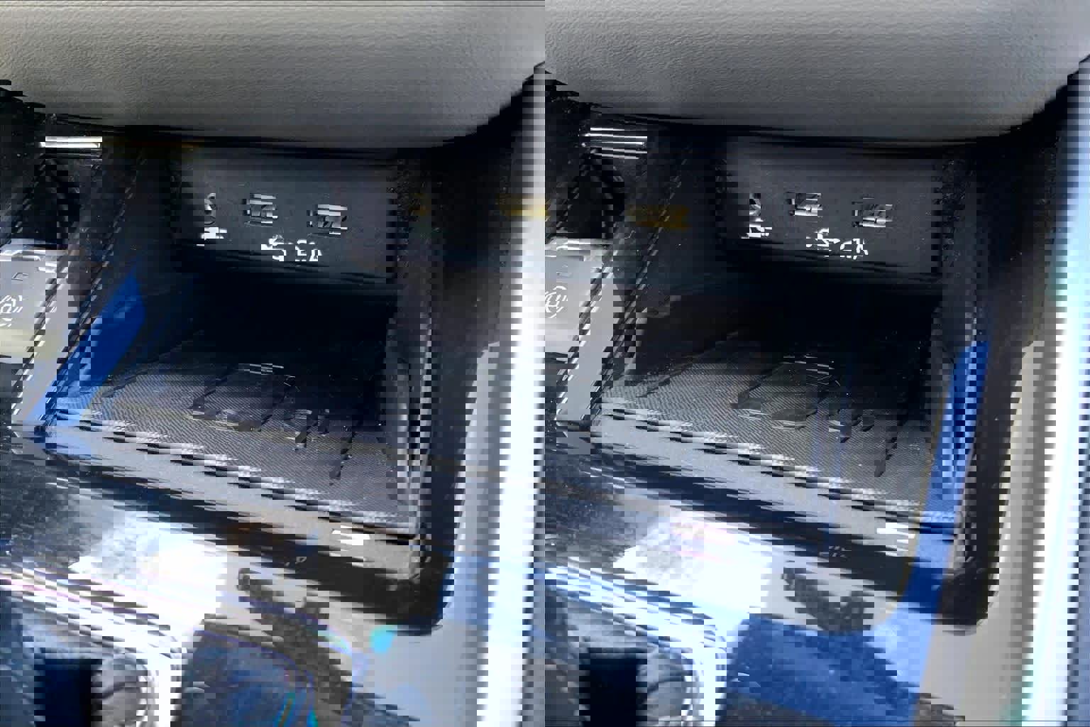 Used 2022 Subaru Outback Premium image 35